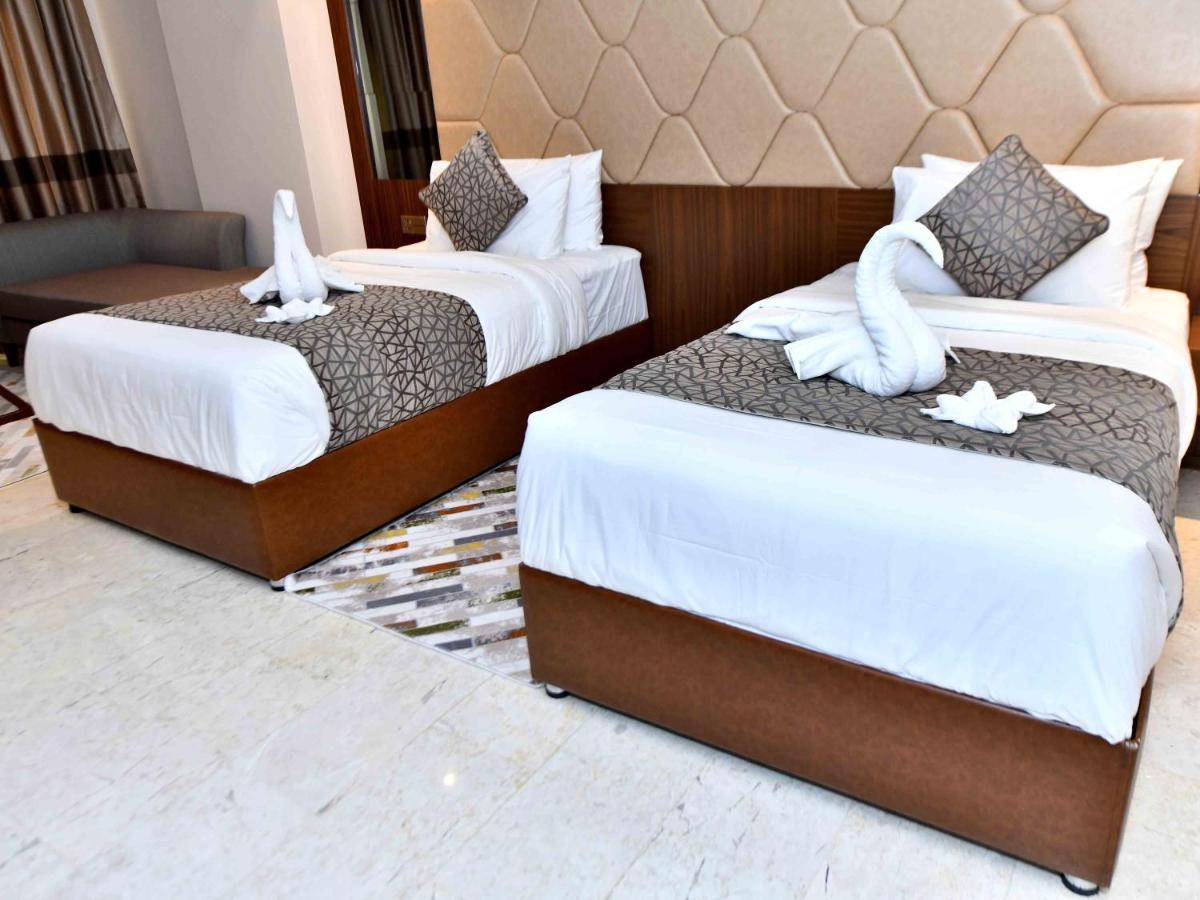 Be Inn Hotel Szíb Kültér fotó