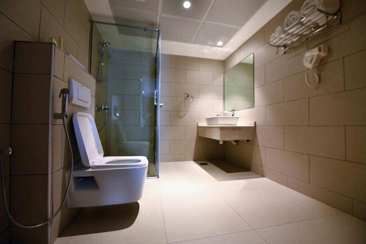 Be Inn Hotel Szíb Kültér fotó