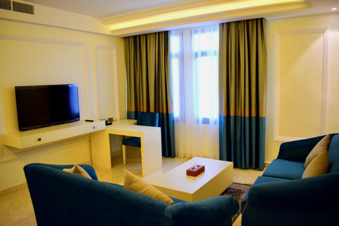 Be Inn Hotel Szíb Kültér fotó
